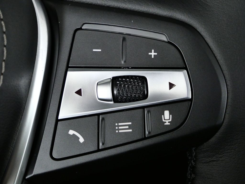 Thumbnail: 2026 BMW X5 - 42