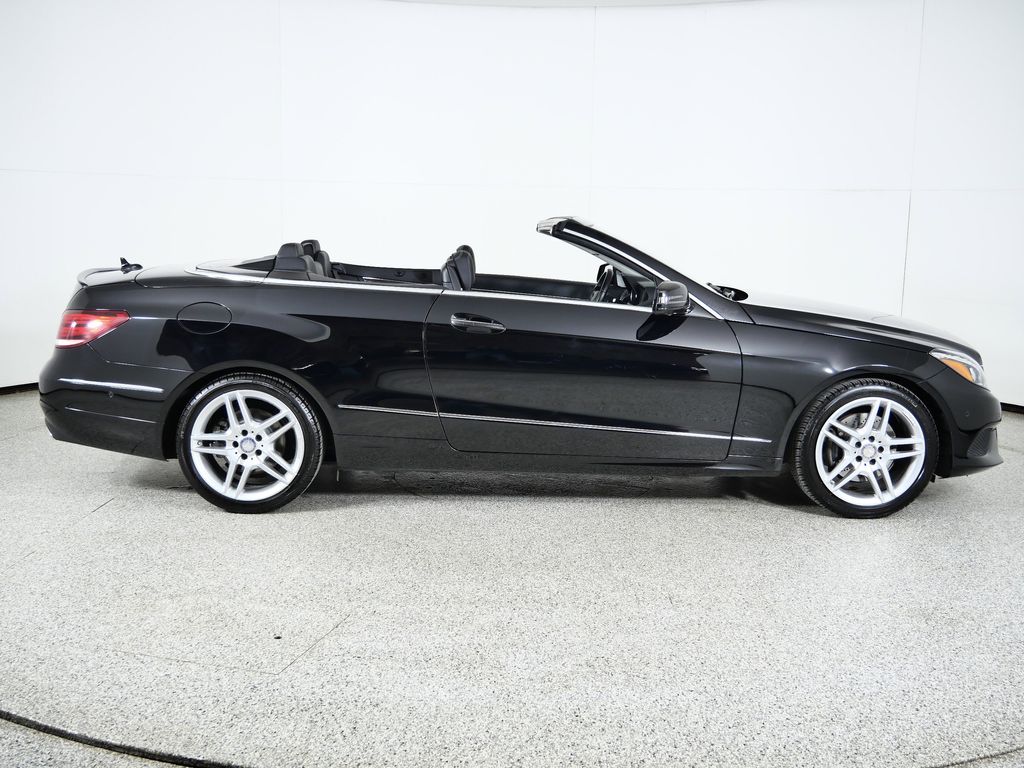 Thumbnail: 2014 Mercedes-Benz E-Class - 9