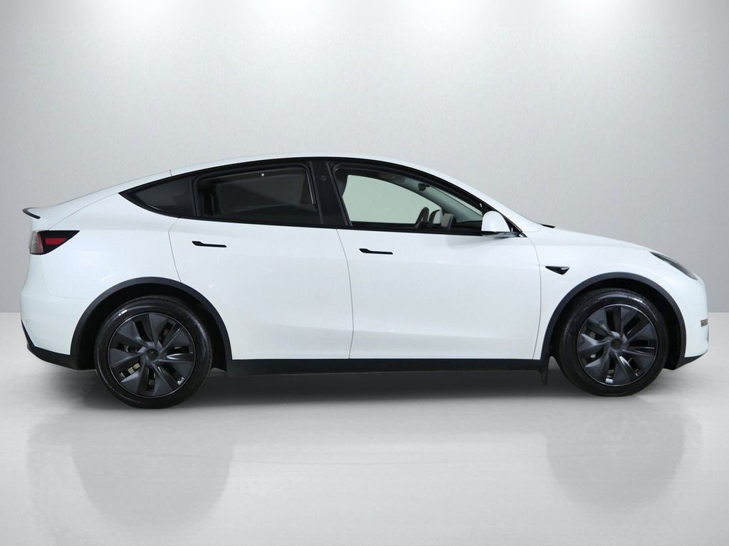 Thumbnail: 2025 Tesla Model Y - 9