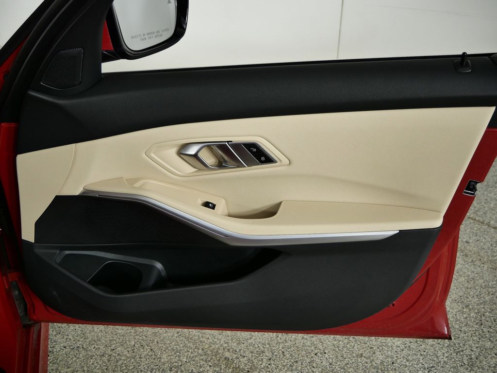 Thumbnail: 2019 BMW 3 Series - 20