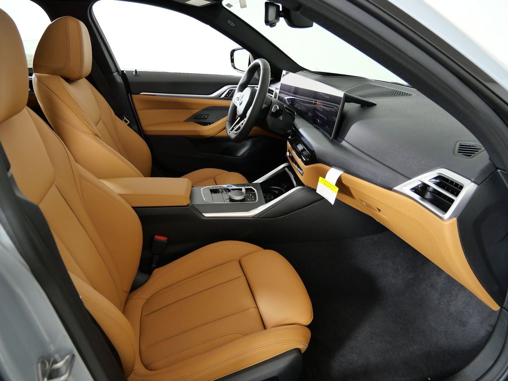 Thumbnail: 2026 BMW i4 - 20