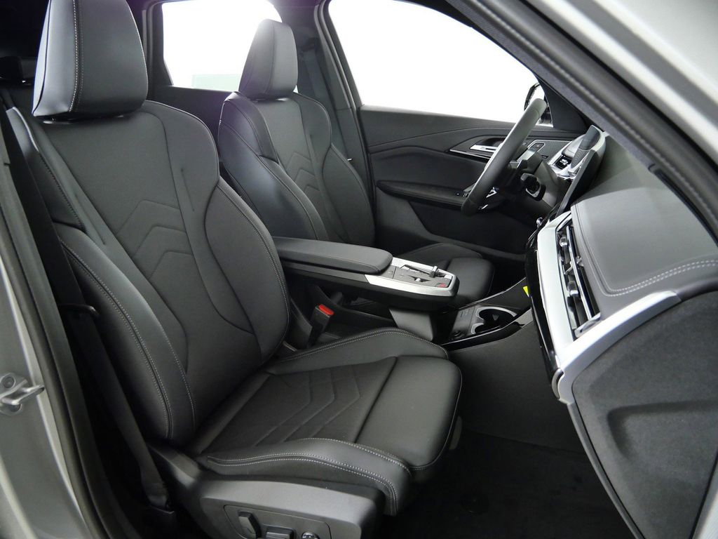Thumbnail: 2026 BMW X1 - 21