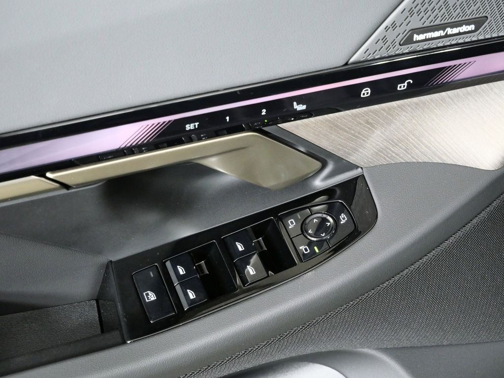 Thumbnail: 2026 BMW 5 Series - 35