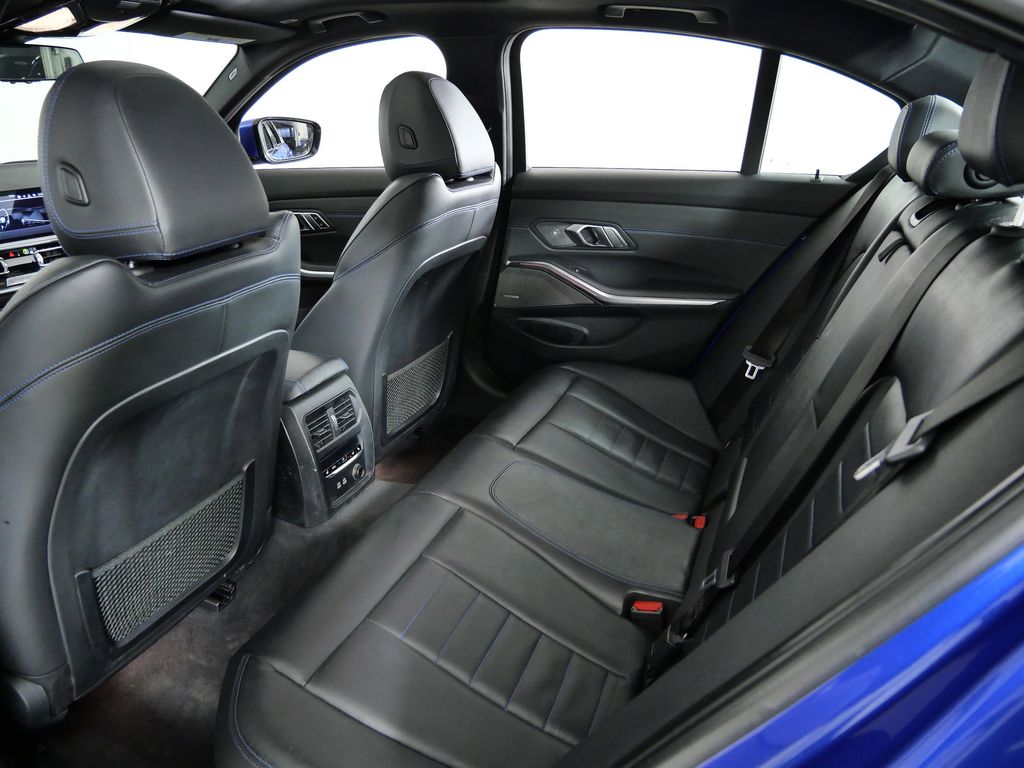 Thumbnail: 2019 BMW 3 Series - 31