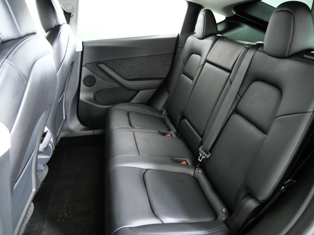 Thumbnail: 2022 Tesla Model Y - 33