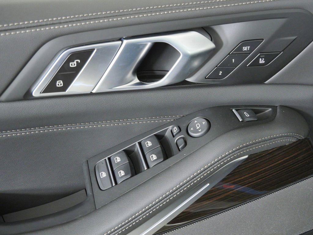 Thumbnail: 2026 BMW X5 - 37