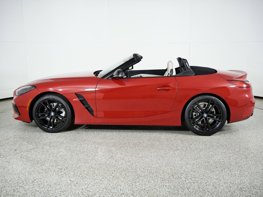 Thumbnail: 2024 BMW Z4 - 18
