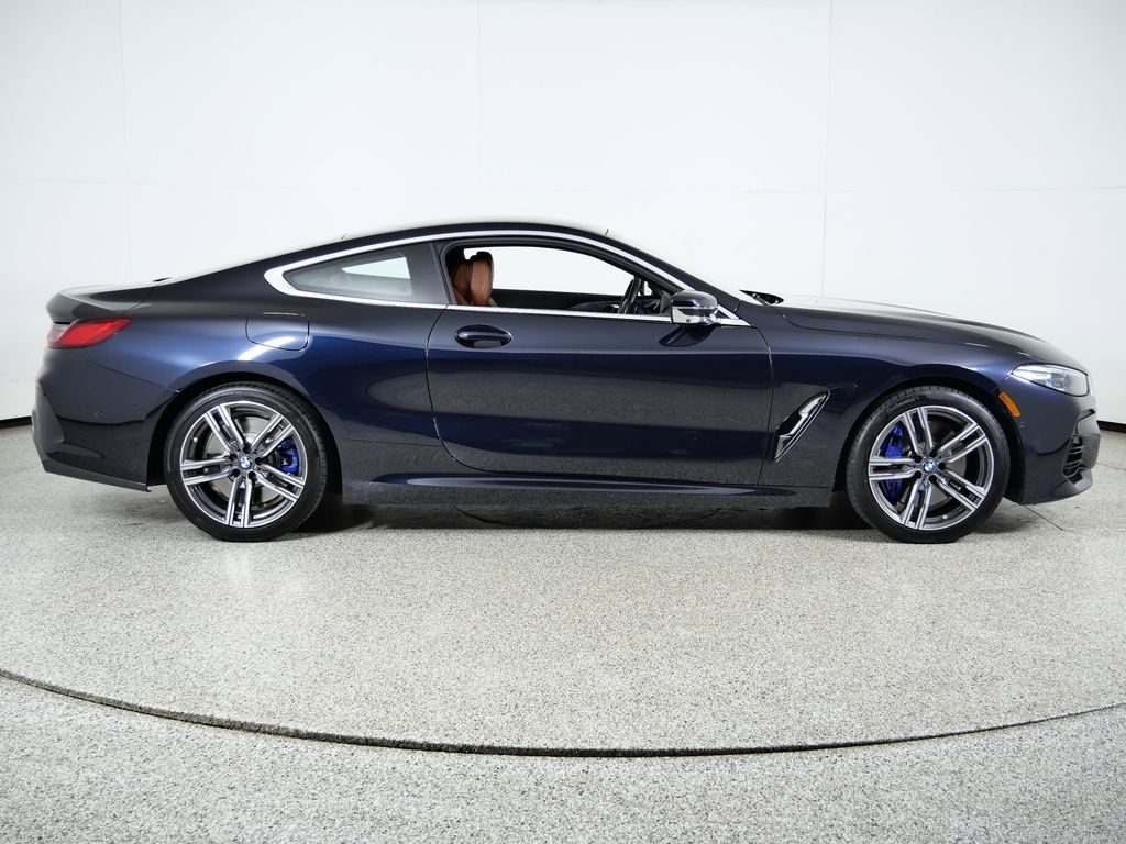 Thumbnail: 2024 BMW 8 Series - 10