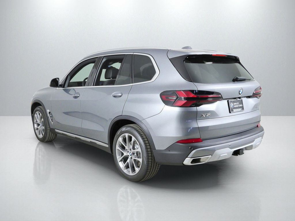 Thumbnail: 2026 BMW X5 - 14