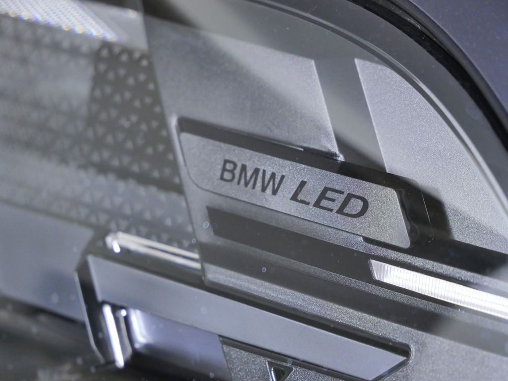 Thumbnail: 2026 BMW X5 - 4