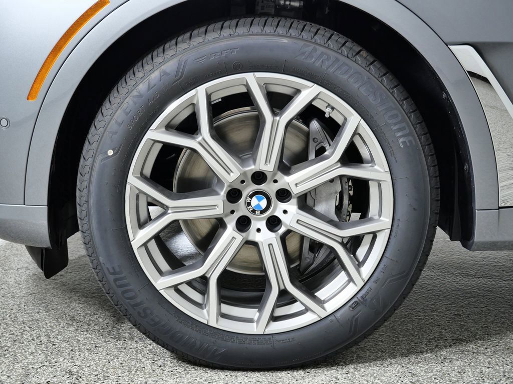 Thumbnail: 2026 BMW X7 - 19