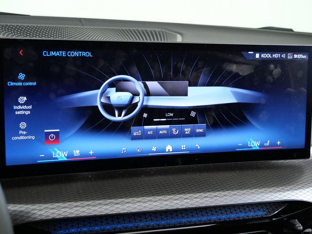 Thumbnail: 2025 BMW i4 - 45