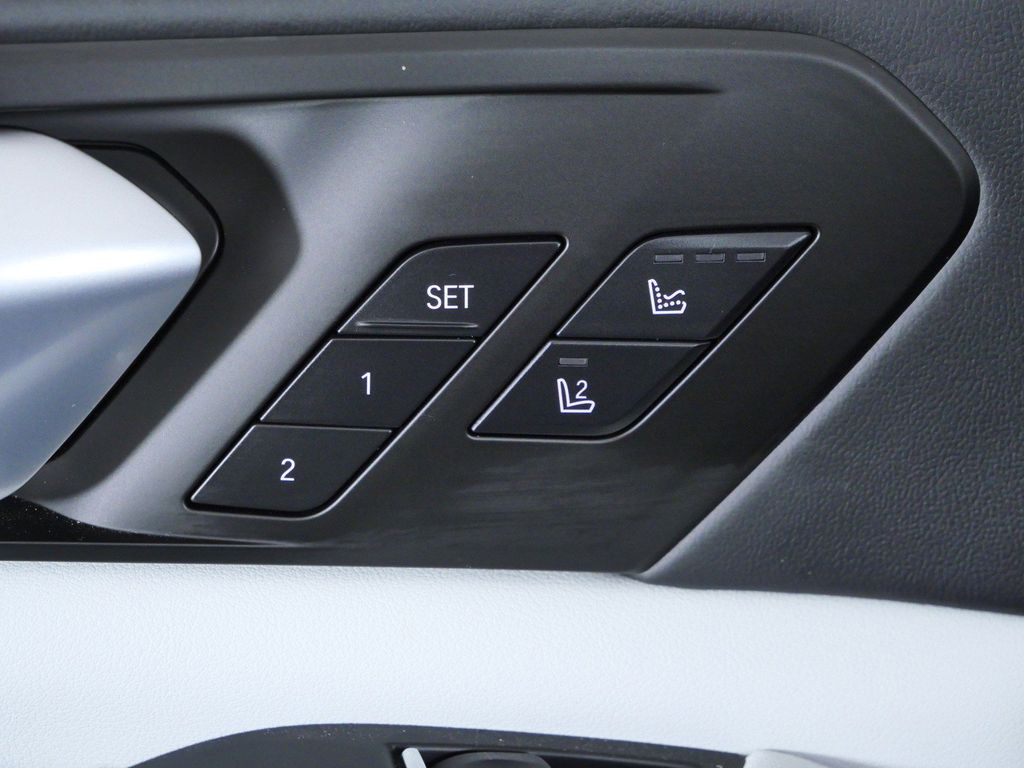 Thumbnail: 2026 BMW X5 - 35