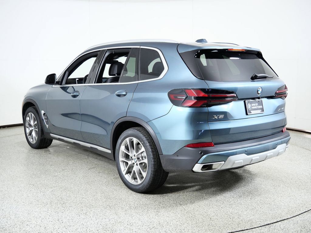 Thumbnail: 2026 BMW X5 - 16