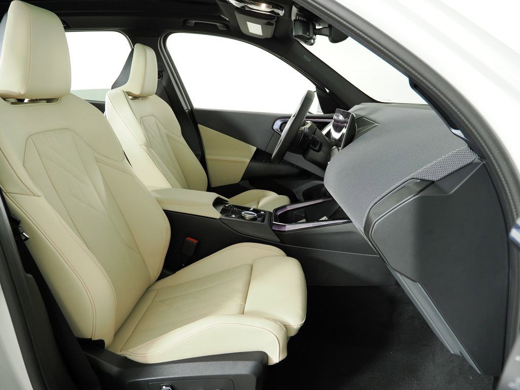 Thumbnail: 2025 BMW X3 - 23