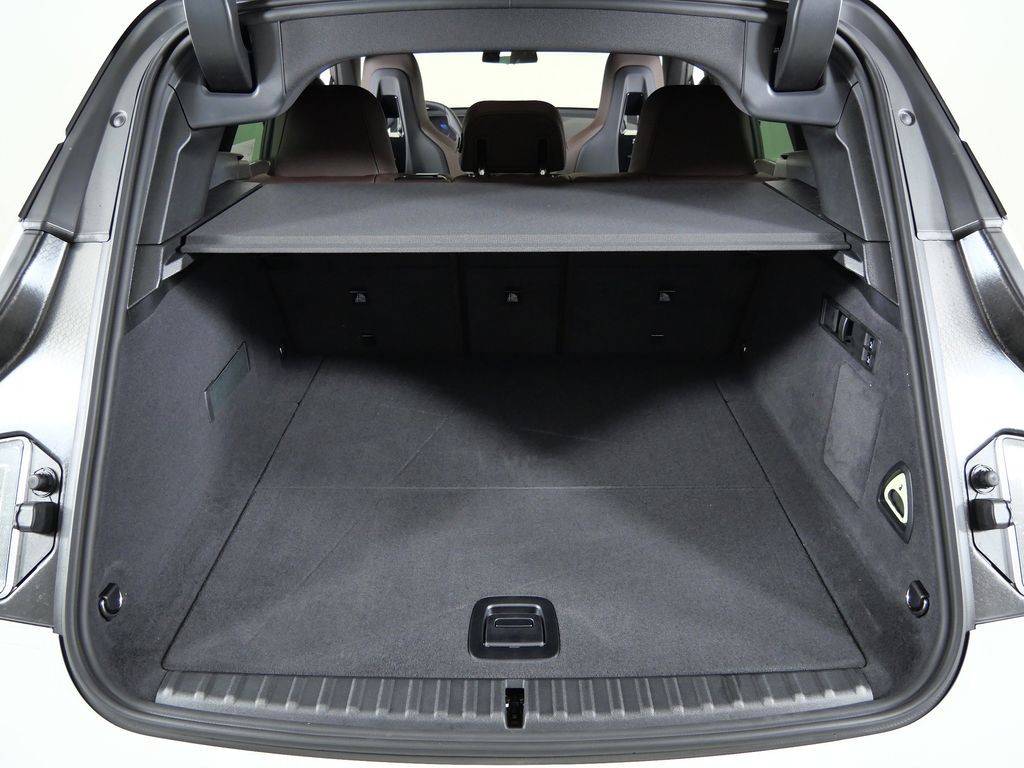 Thumbnail: 2026 BMW iX - 27