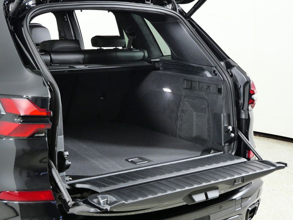 Thumbnail: 2026 BMW X5 - 29