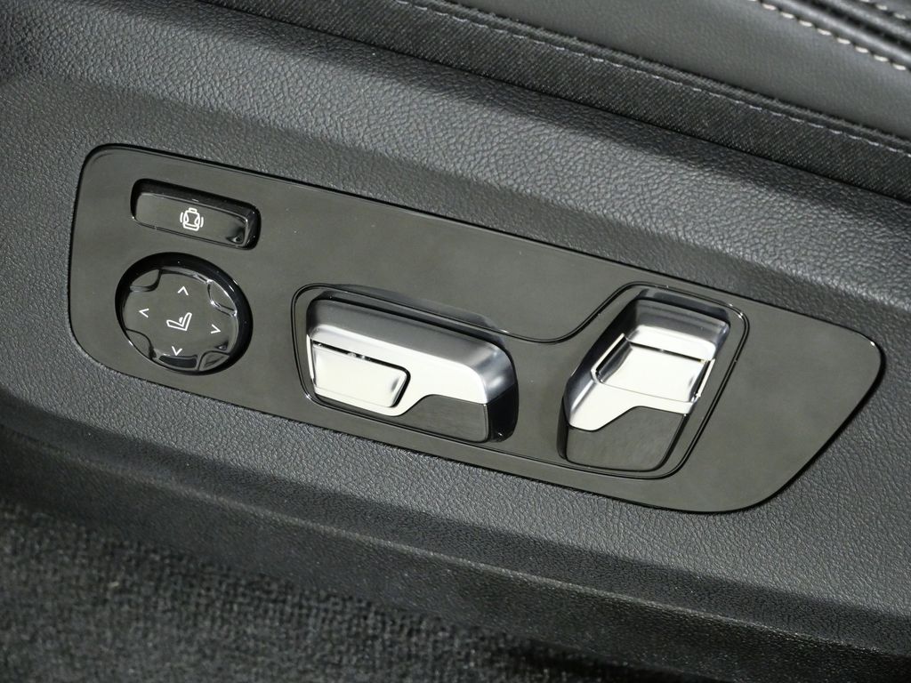 Thumbnail: 2026 BMW X5 - 39