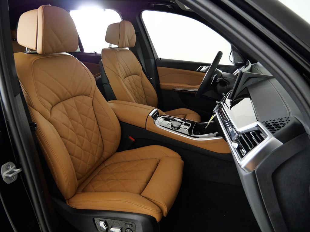 Thumbnail: 2026 BMW X5 - 21