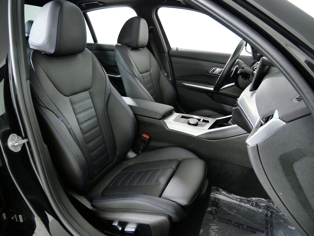 Thumbnail: 2023 BMW 3 Series - 26