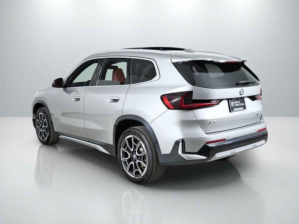 Thumbnail: 2026 BMW X1 - 14
