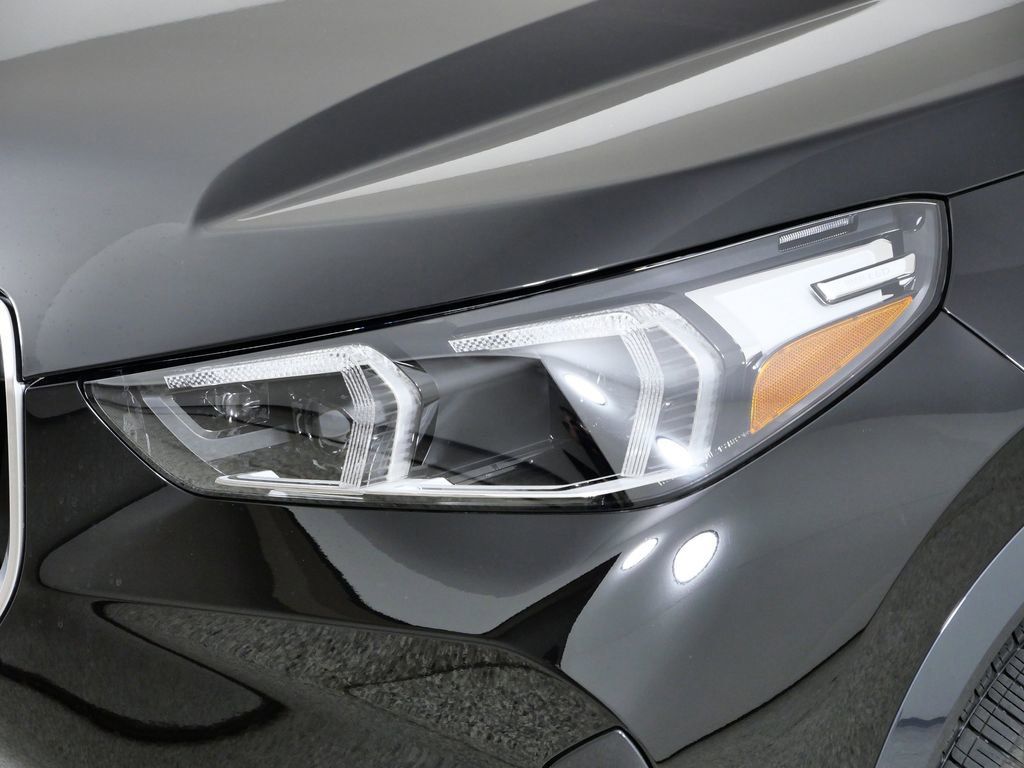 Thumbnail: 2026 BMW X1 - 5