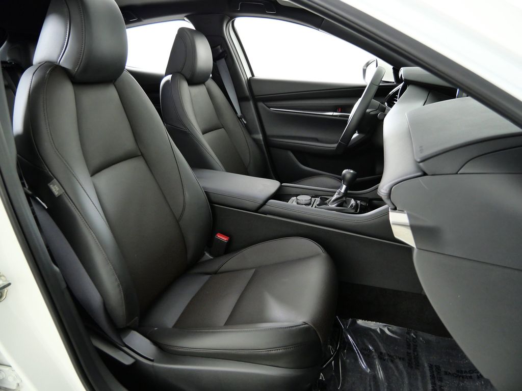 Thumbnail: 2025 Mazda Mazda3 - 22