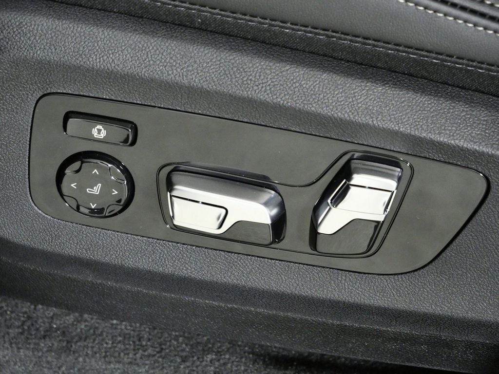 Thumbnail: 2026 BMW X5 - 39
