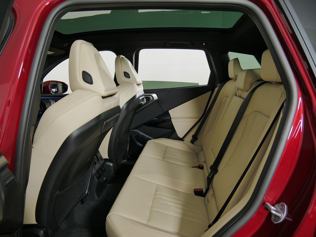 Thumbnail: 2026 BMW X3 - 27