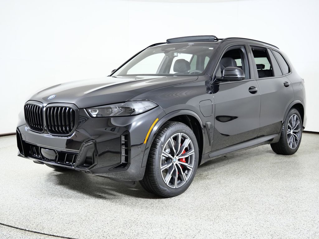 Thumbnail: 2026 BMW X5 - 1