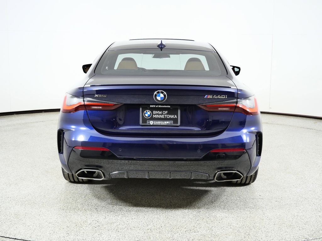 Thumbnail: 2023 BMW 4 Series - 12