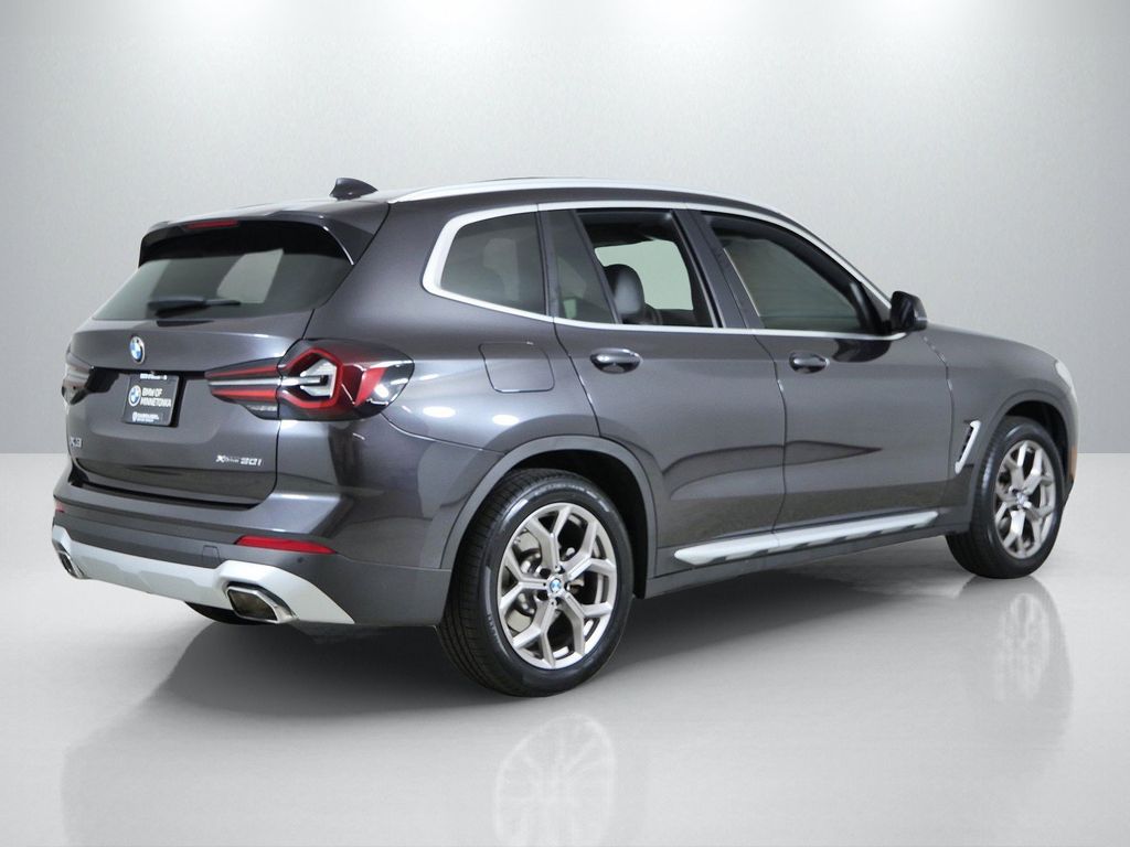 Thumbnail: 2023 BMW X3 - 10