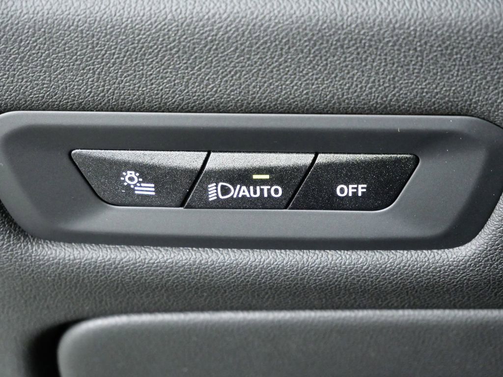 Thumbnail: 2026 BMW X5 - 42