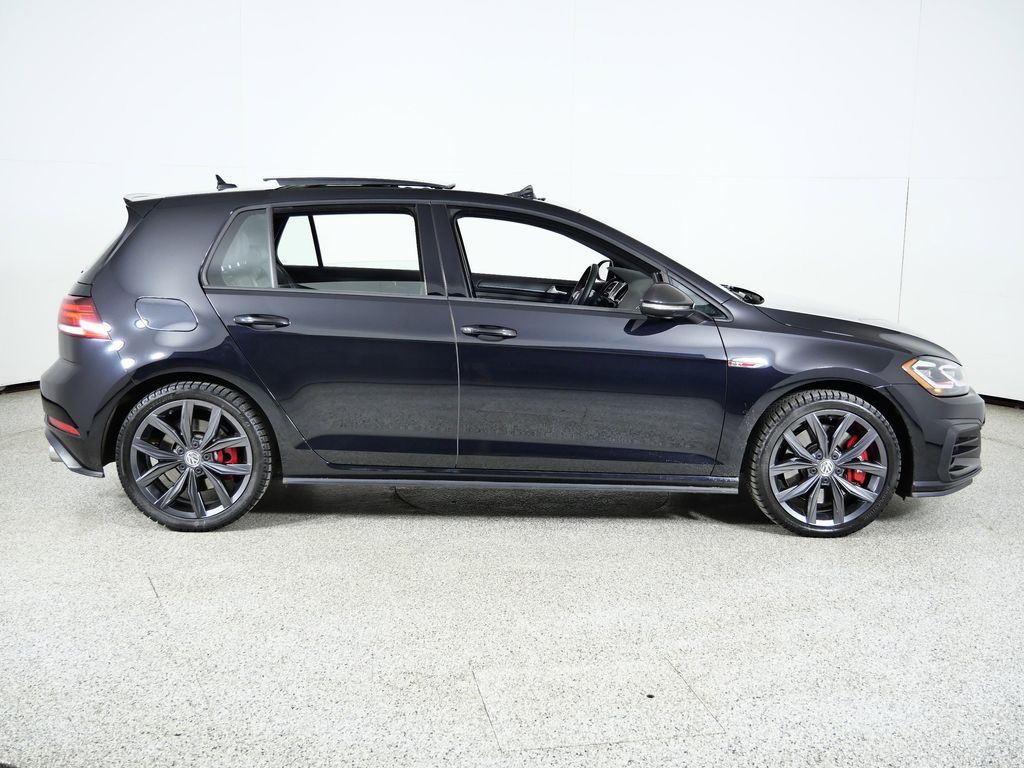 Thumbnail: 2021 Volkswagen Golf - 9