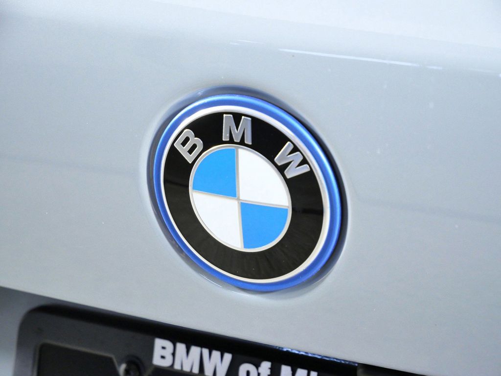 Thumbnail: 2026 BMW X5 - 11