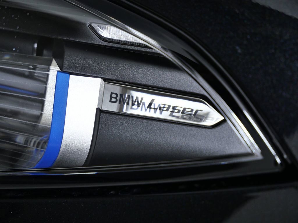 Thumbnail: 2026 BMW 8 Series - 6