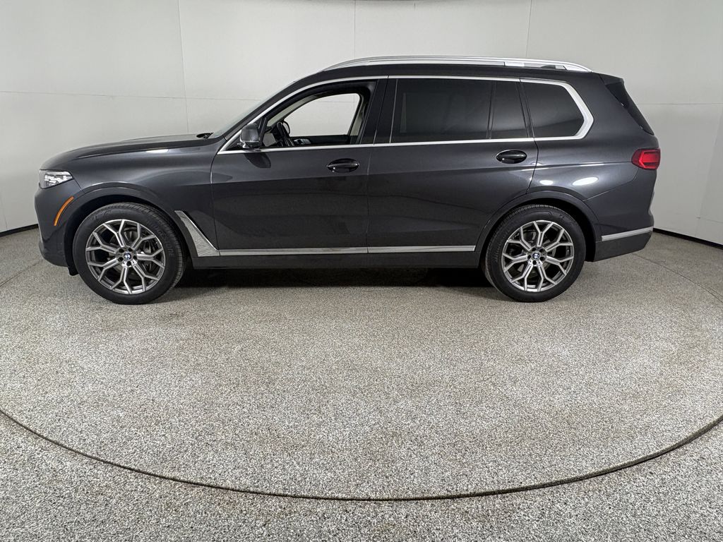 Thumbnail: 2021 BMW X7 - 6