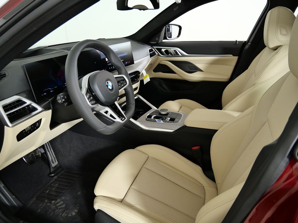 Thumbnail: 2026 BMW i4 - 33