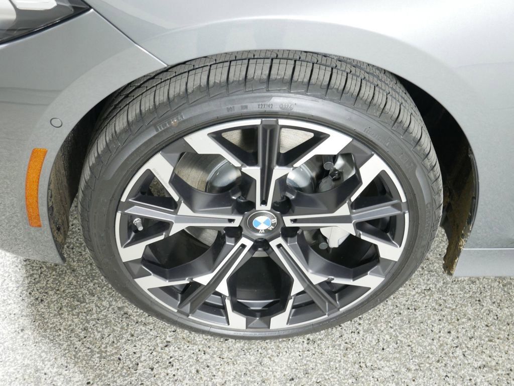 Thumbnail: 2025 BMW 3 Series - 20