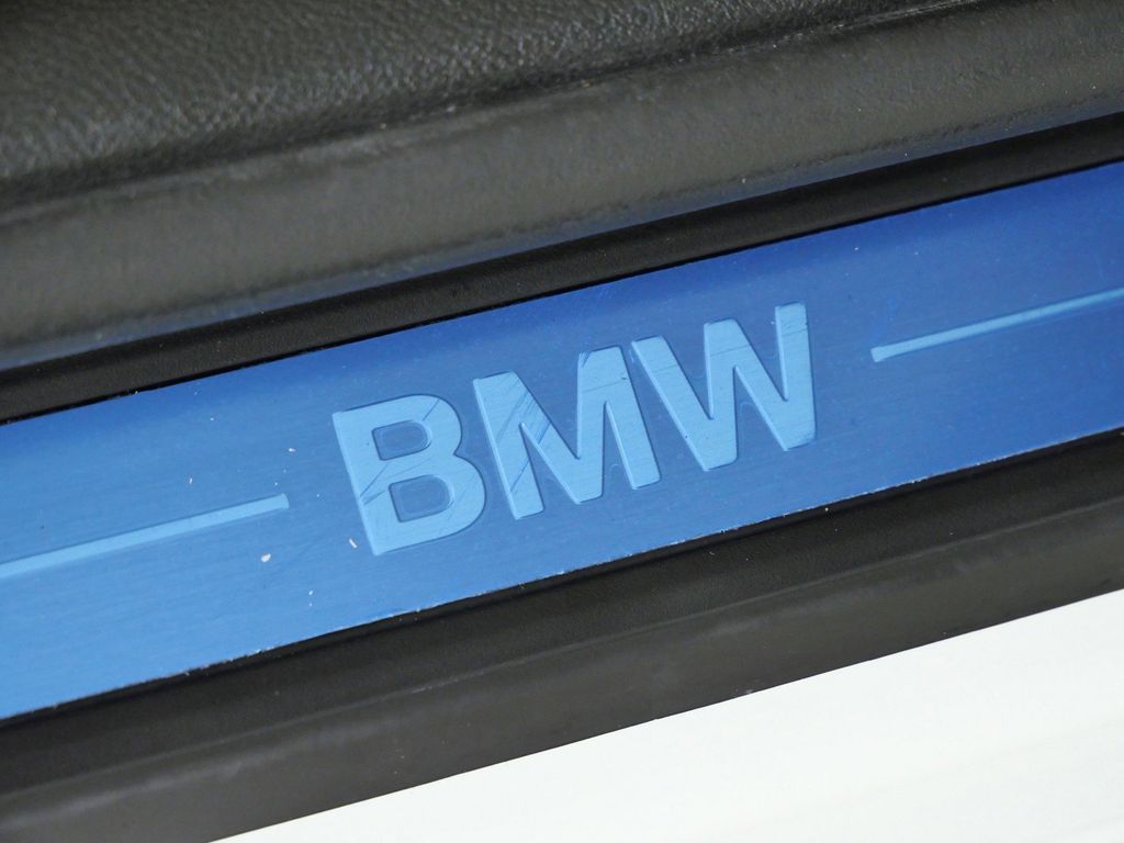 Thumbnail: 2025 BMW 3 Series - 27