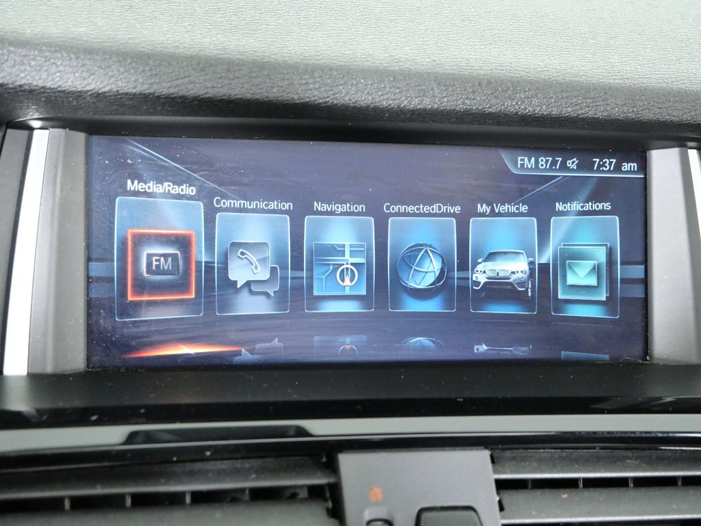 Thumbnail: 2017 BMW X4 - 42