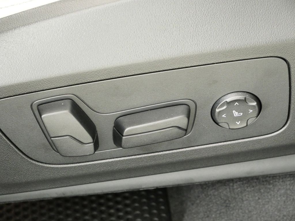 Thumbnail: 2026 BMW X1 - 22