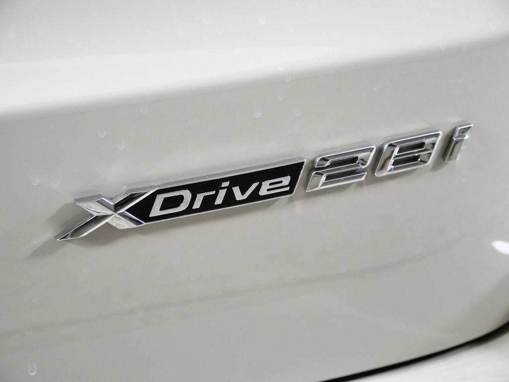 Thumbnail: 2026 BMW X1 - 12