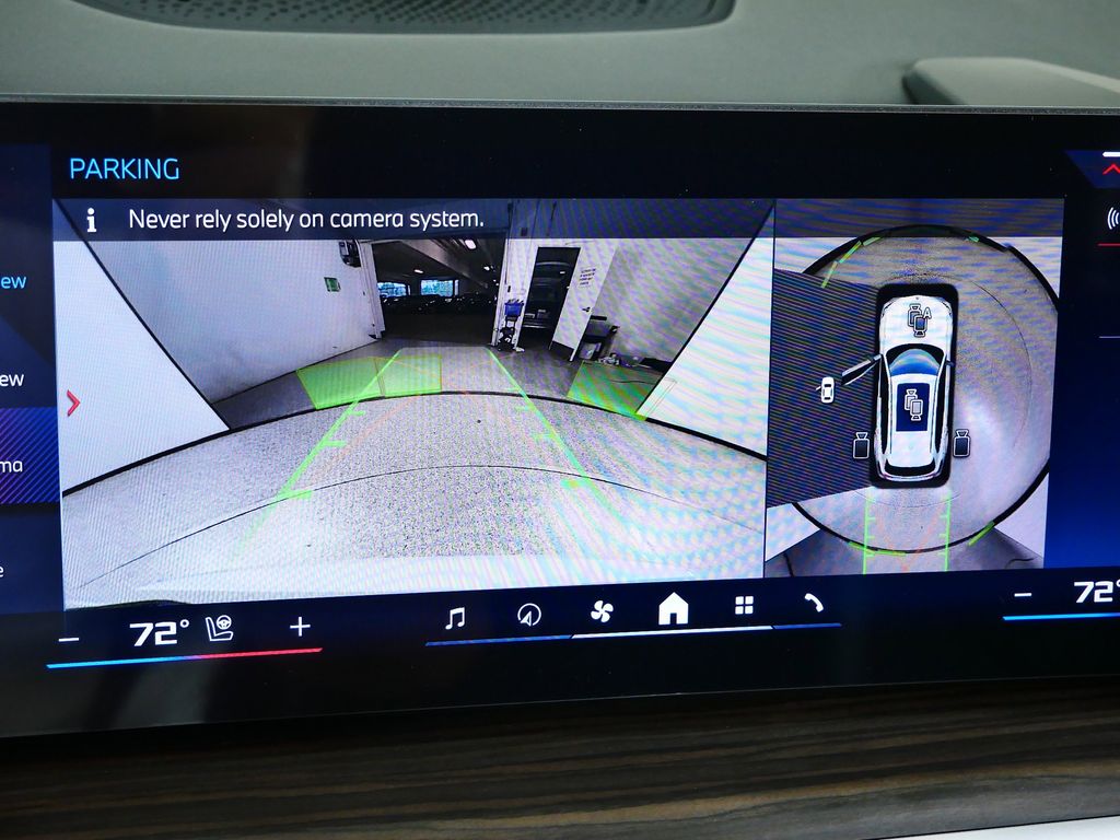 Thumbnail: 2026 BMW X5 - 49