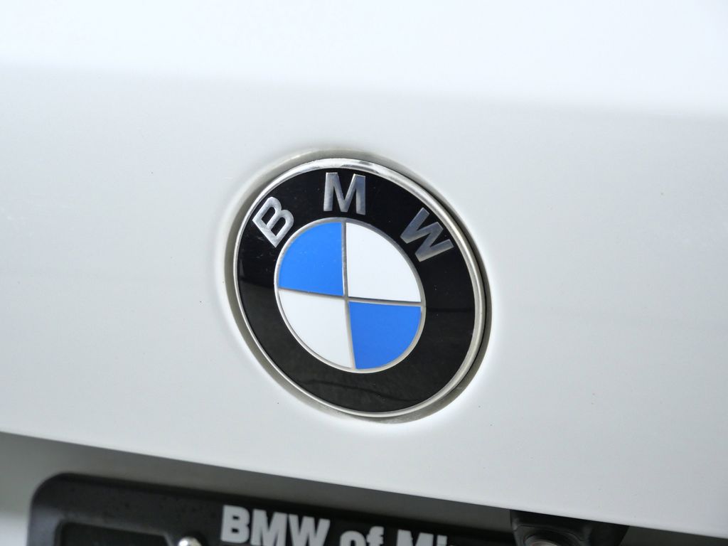 Thumbnail: 2022 BMW X5 - 12