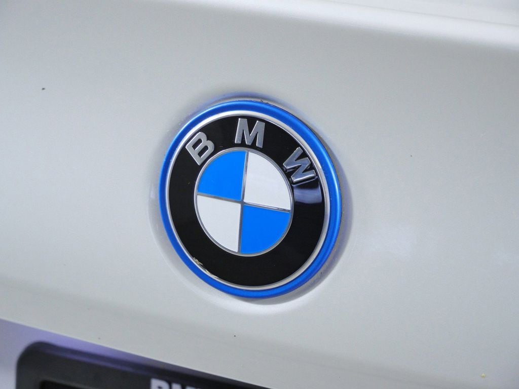 Thumbnail: 2027 BMW 5 Series - 11
