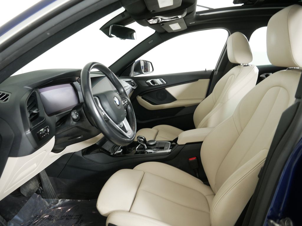 Thumbnail: 2022 BMW 2 Series - 29