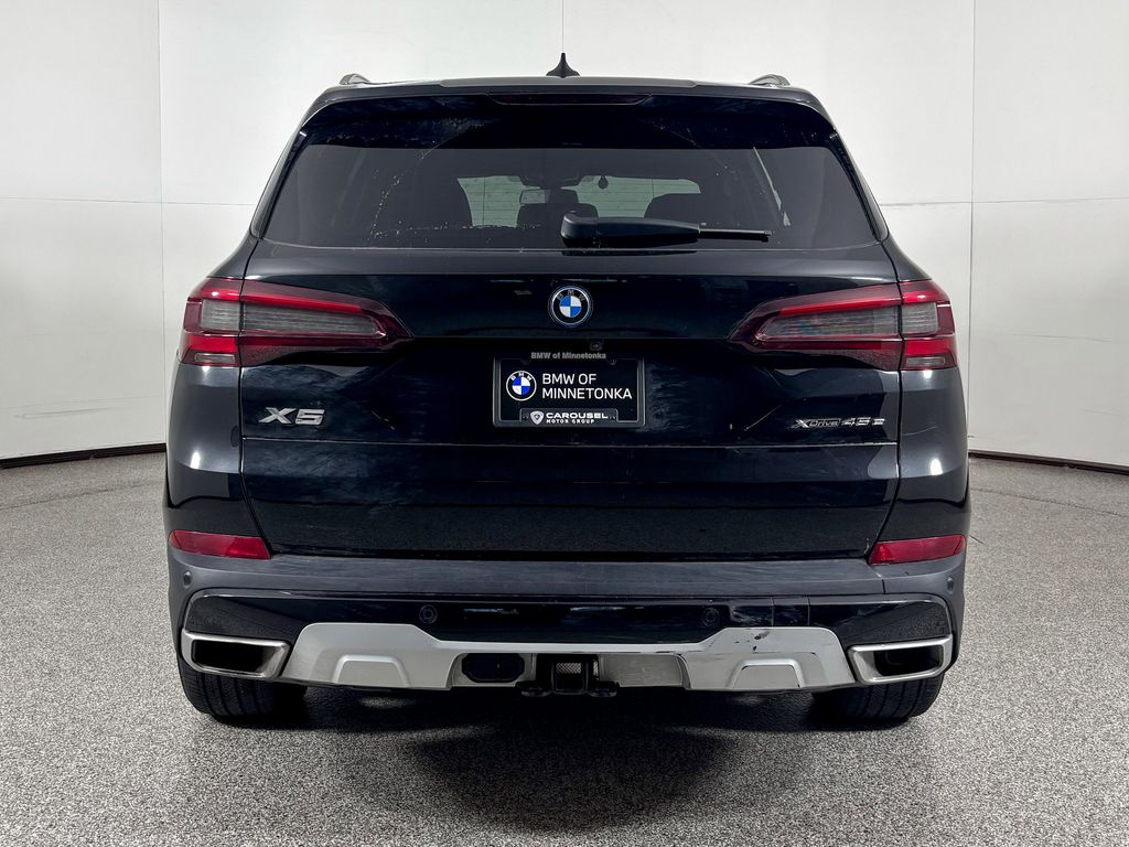 Thumbnail: 2023 BMW X5 - 10