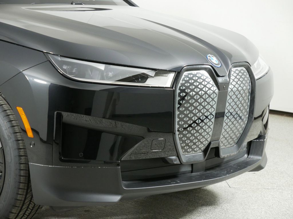 Thumbnail: 2025 BMW iX - 3