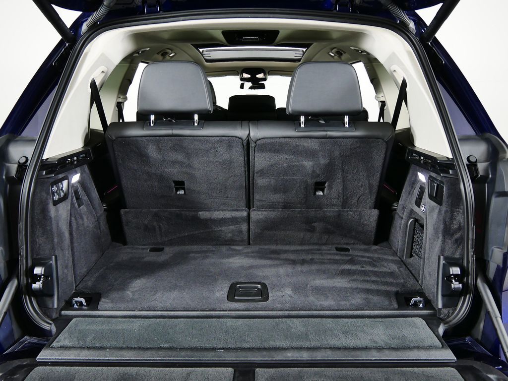 Thumbnail: 2024 BMW X7 - 26